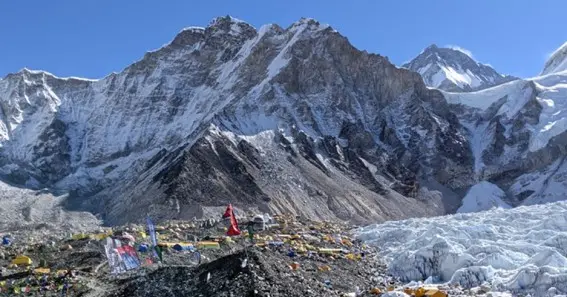 why should i visit mt. everest