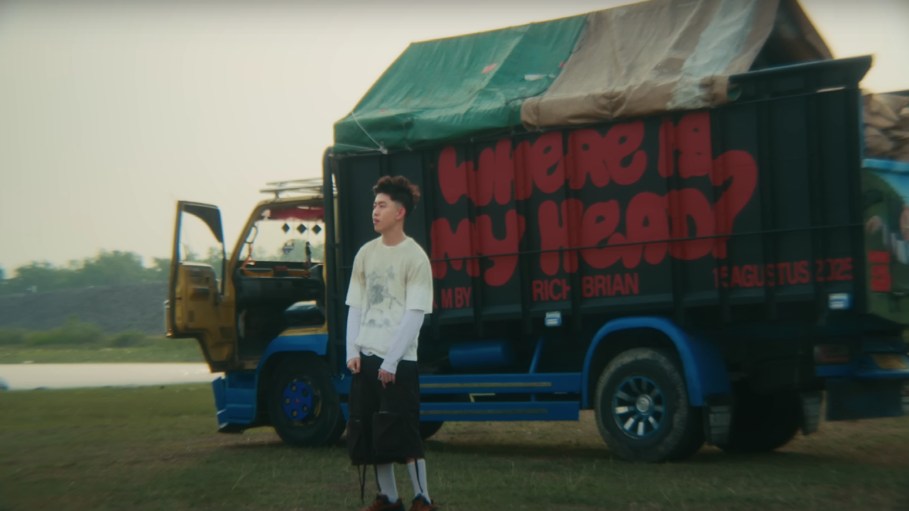 Rich Brian Brings Indonesian Vibes to “She” Music Video