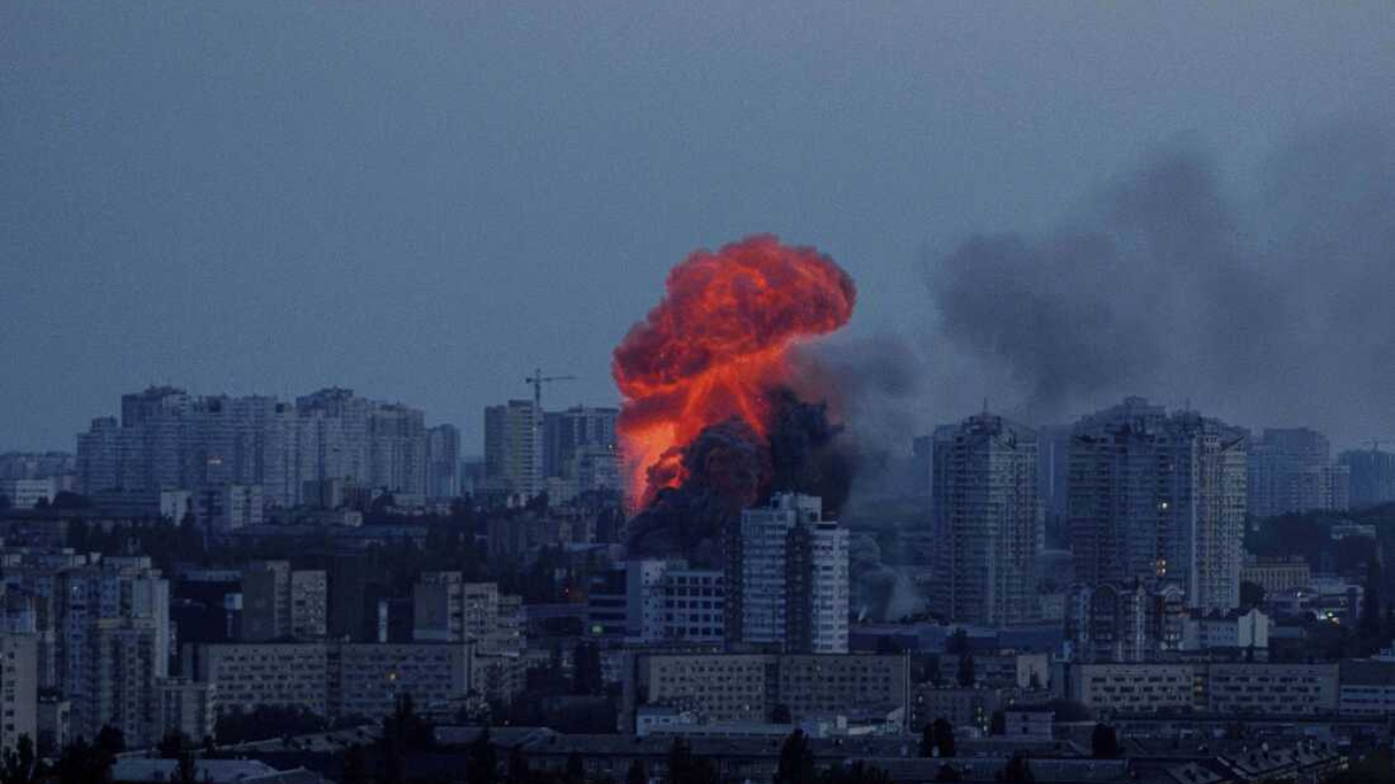 Russia Launches Largest Airstrike on Ukraine, Kyiv Blazes
