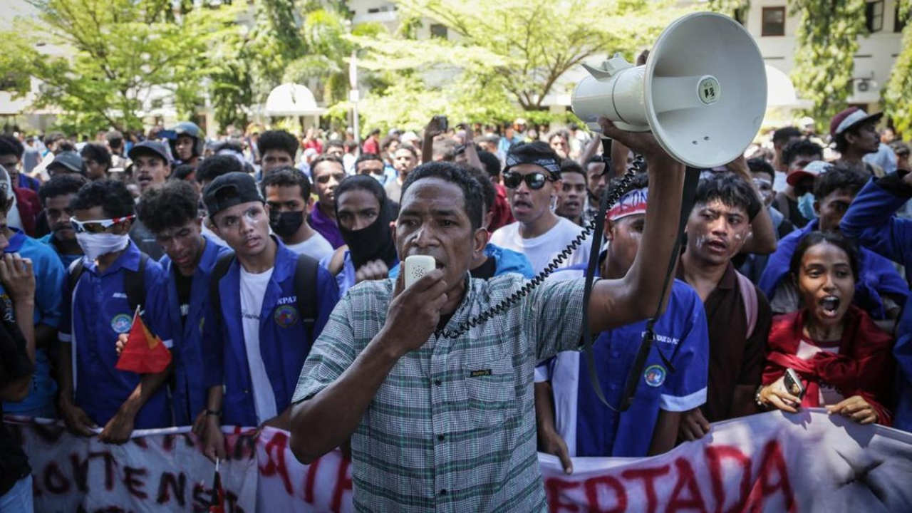 Timor Leste Protest, Citizens Oppose Government Plan to Buy New Cars for Parliament