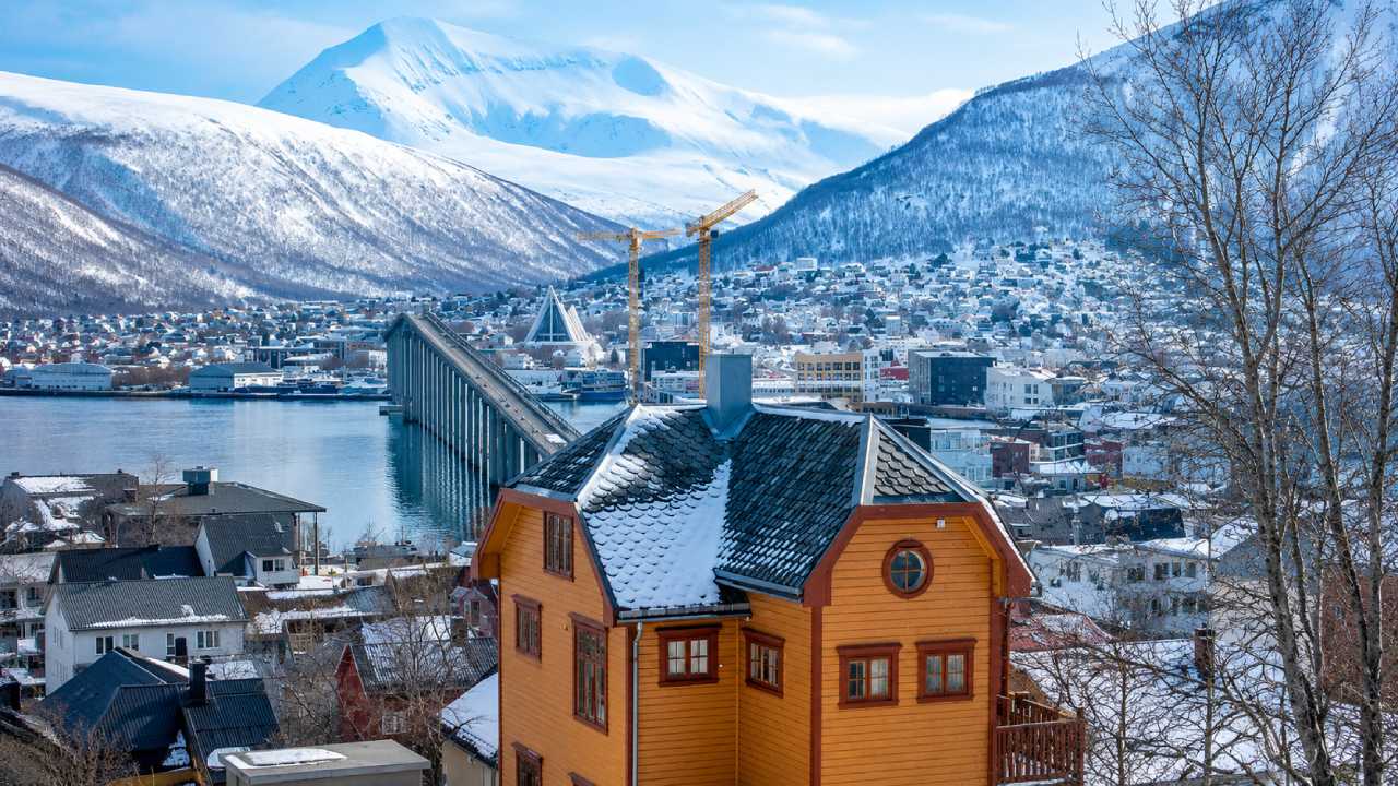 9 Unique Cities in the World with a Sun That Never Sets