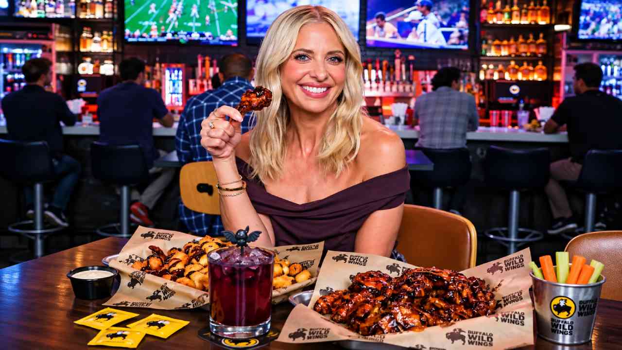 Sarah Michelle Gellar Brings Vampire Flair to Buffalo Wild Wings Campaign